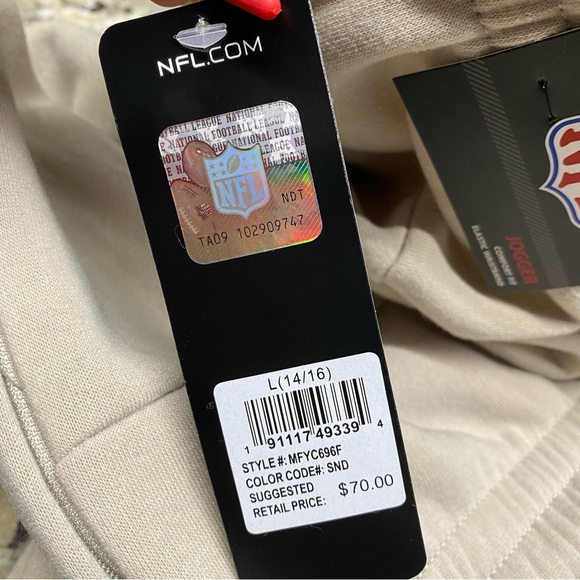 New $75 NFL Logo Dropped Crotch Slim Fit Sand Polyester Joggers BOY L(14/16) - Picture 6 of 9